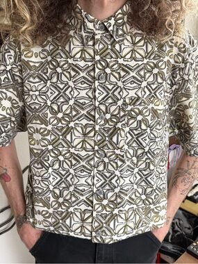 Vintage 2000s Columbia Earthy Abstract Geometric S/S Button Down Shirt ~ Size M